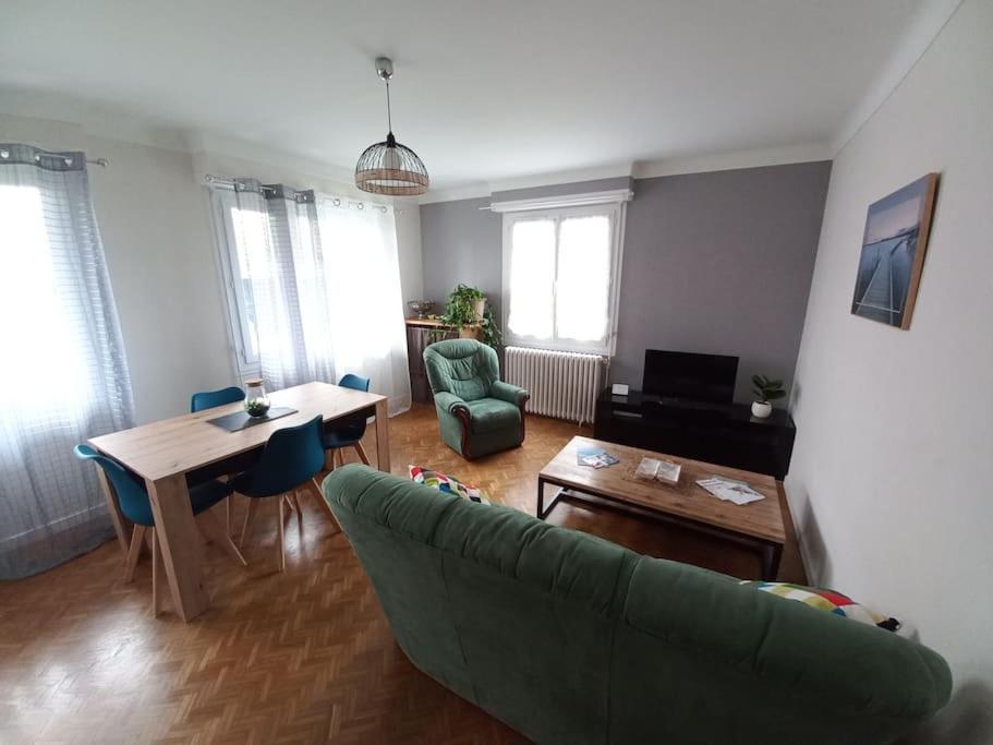 Appartement Dans Villa Pau Exterior photo
